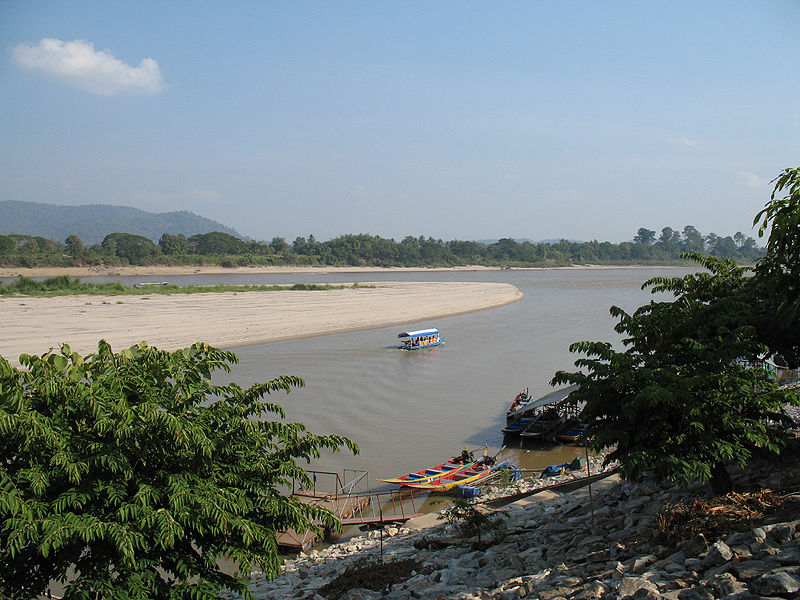 Ruak River , Chiang Rai, Thailand