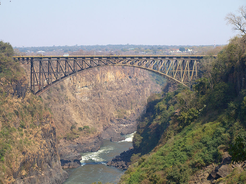 Victoria_Falls_Bridge_from_North(Zambia-side)
