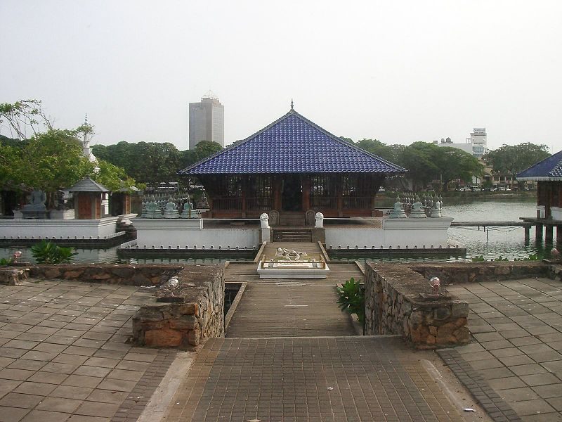 ganagaramaya temples colombo