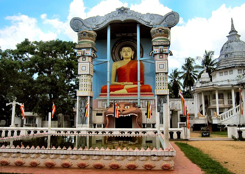 Angurukaramulla Temple | Image Credit - Ronald Saunders from Warrington, UK , CC By SA 2.0 via Wikipedia Commons