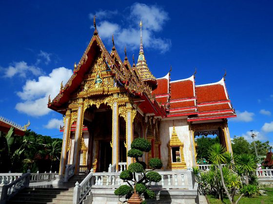 Wat Chalong Phuket | Image Credit - Pekka Oilinki, CC BY-SA 3.0 via Wikipedia Commons