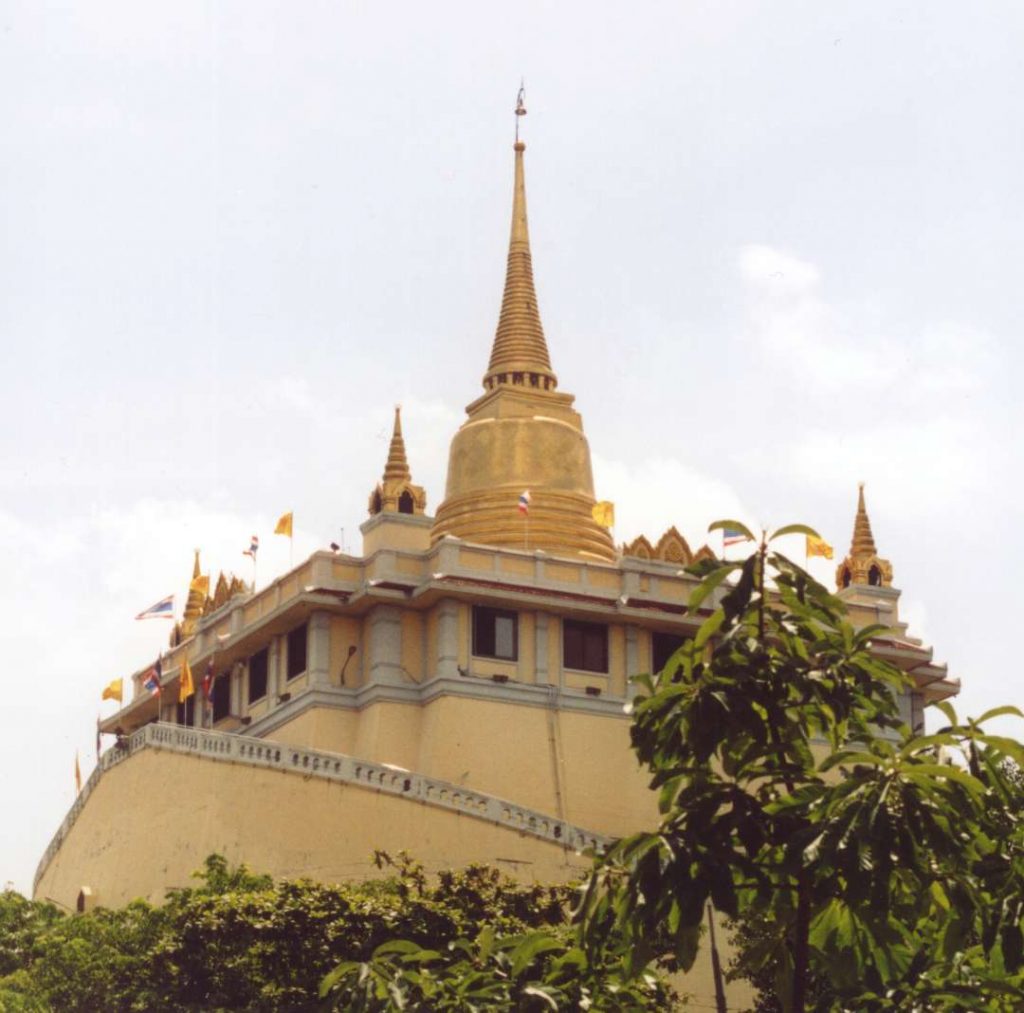 Golden_mount