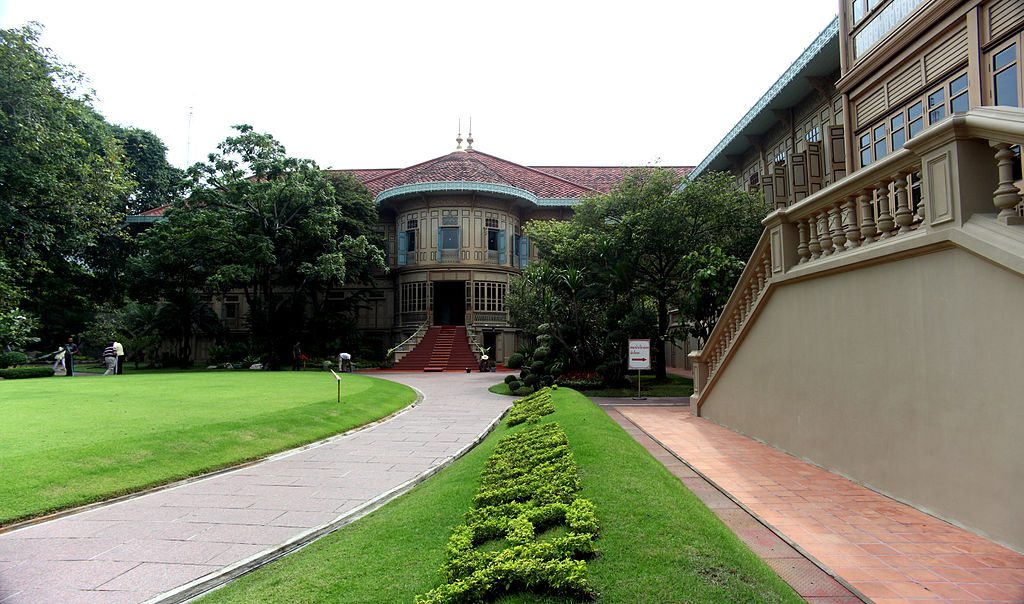 Vimanmek Mansion Bangkok | Image Credit: Gisling, Vimanmek Palace Bangkok, CC BY-SA 3.0