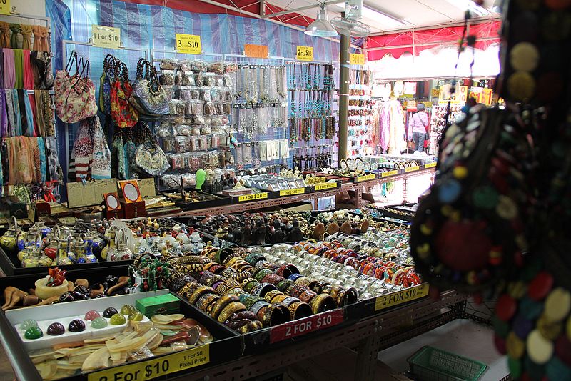 Souvenir shop in Chinatown | Image Credit - The Erica Chang, CC BY 3.0 Via Wikimedia Commons
