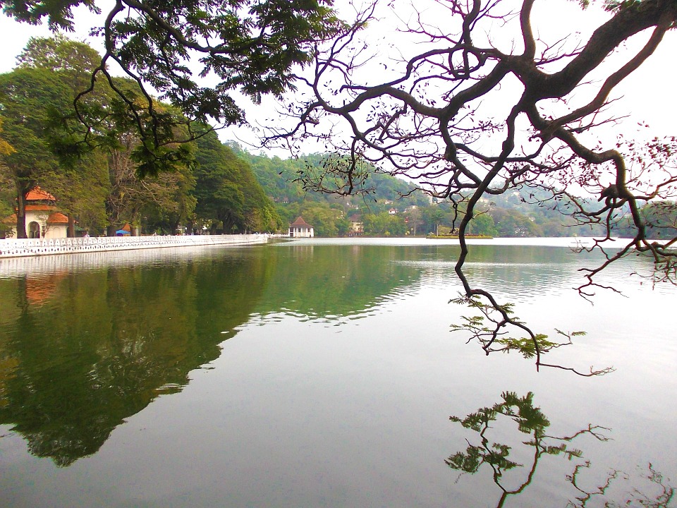 Kandy Lake 2