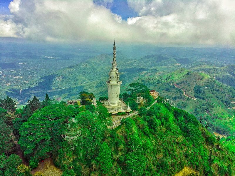 Ambuluwawa_Multi_Religion_Center