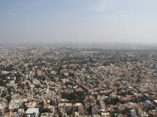 1024px-Aerial_view_of_Bangalore_in_2011_(5)
