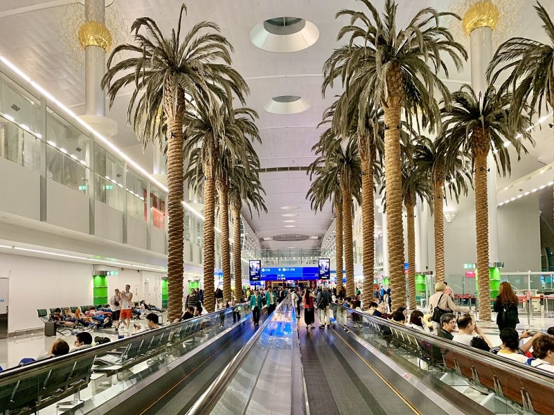 Dubai_International_Airport_interior_of_Terminal_3